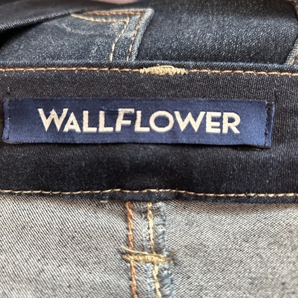 Wallflower Denim Jeans Overalls Bib Strappy Dark Wash Indigo Skinny Leg Stretch - Picture 11 of 15